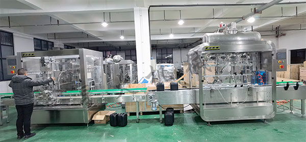 自動化液體獸藥灌裝機